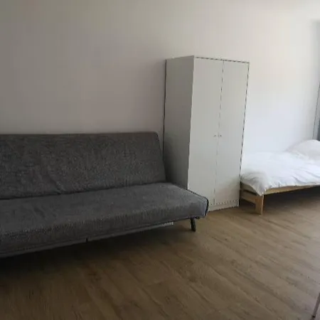 Komfortowe Pokoje W Gdansku W Poblizu Jeziora I Lasu Guest house Gdansk